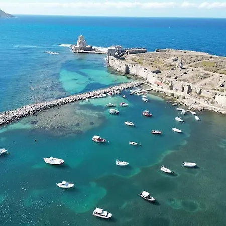Ferienpoolwohnung Vrisoules * Methoni (Messenia)
